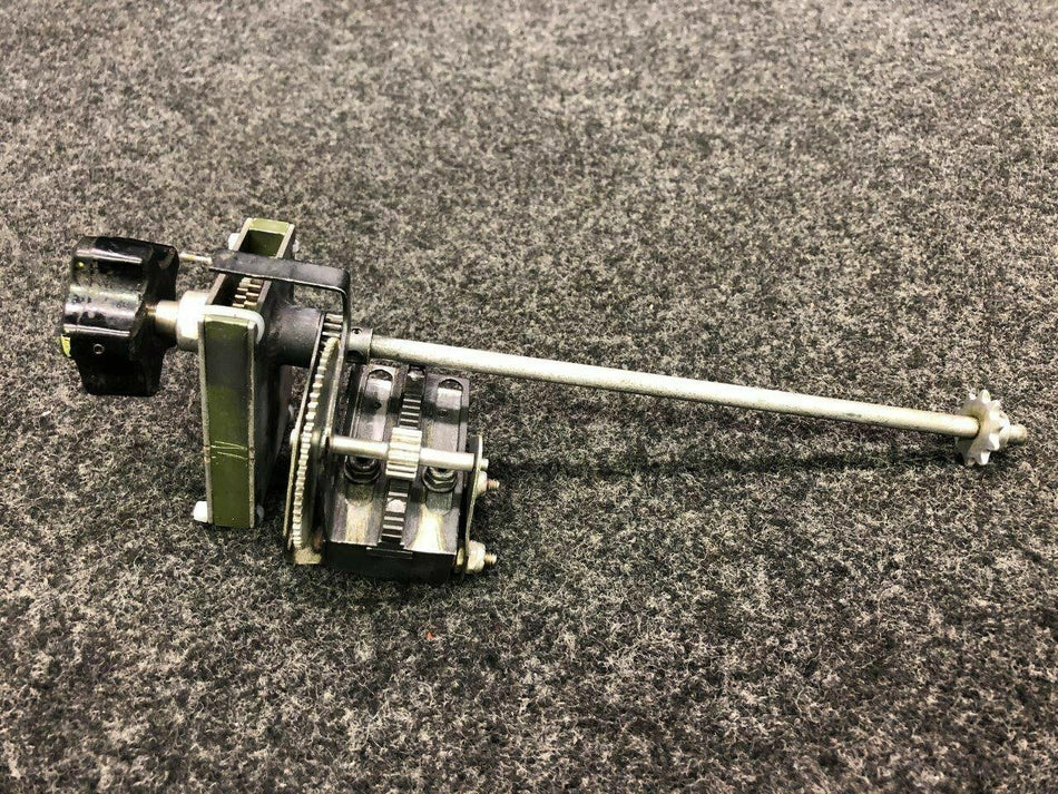 Citation 5565750-19 / 5565750-11 Citation 500 Aileron Trim Control W/ Shaft and Gears