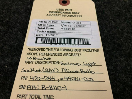 Piper 472-788 / 49081-002 Piper PA-31T Grimes Light Socket W/ Bracket V 28