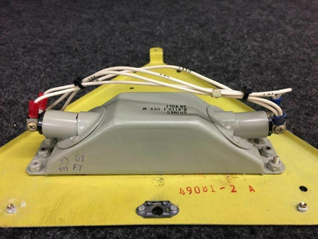 Piper 472-788 / 49081-002 Piper PA-31T Grimes Light Socket W/ Bracket V 28