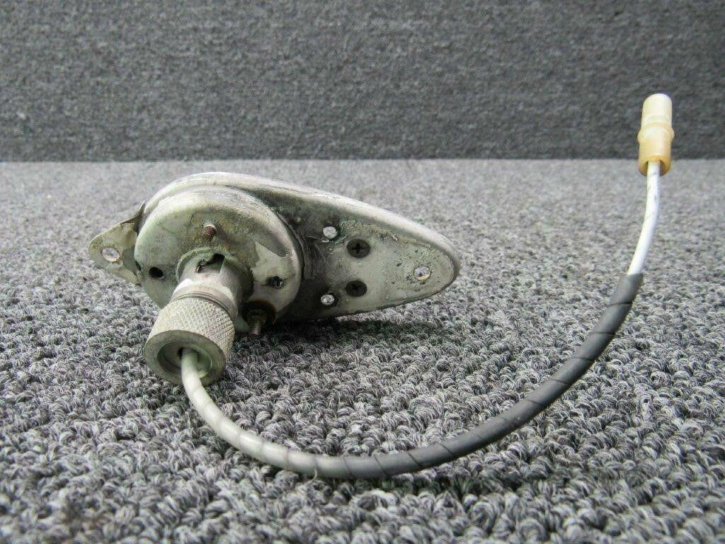 572-585 Piper PA31T LH Horizontal Light BAS Part Sales | Airplane Parts