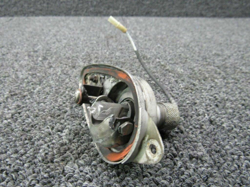 Piper 572-585 Piper PA31T LH Horizontal Light