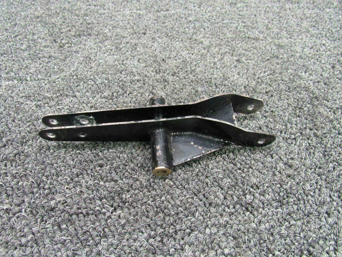Piper 85063-002 Piper PA46-350P Flap Drive Bellcrank Assy