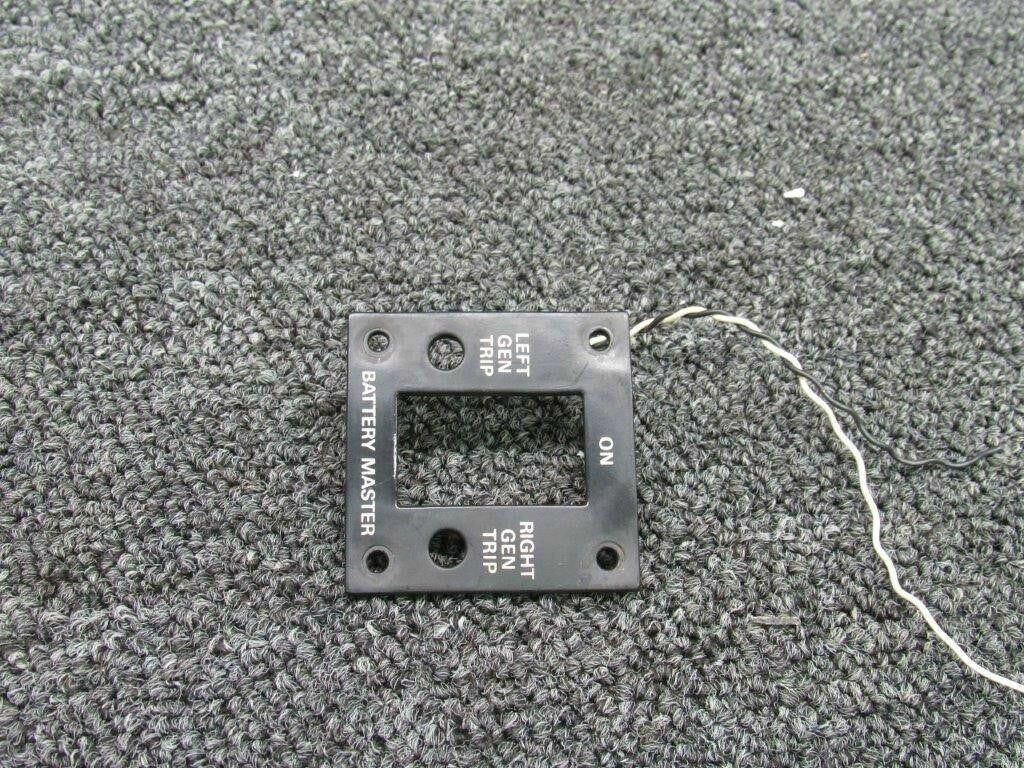 Piper 80832-002/ 579-397 Piper PA31T Placard Illuminated Battery Master