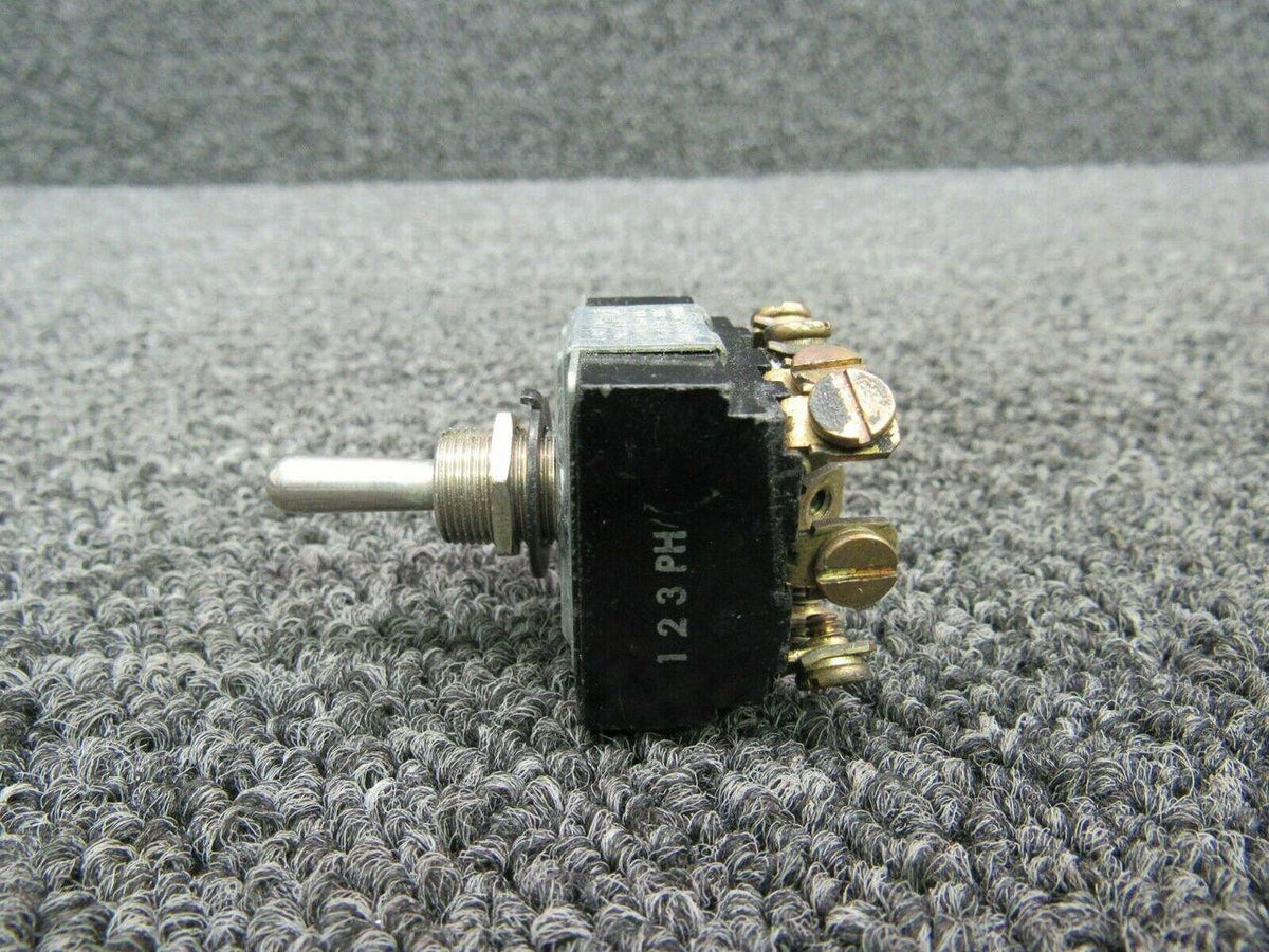 Honeywell MS27408-2M Piper PA31T Honeywell Toggle Switch