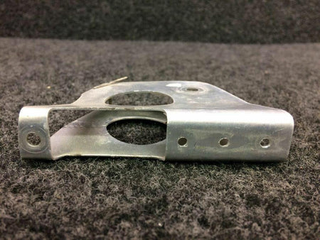 Cessna 1260491-2 Cessna TR182 RH Bracket Pulley