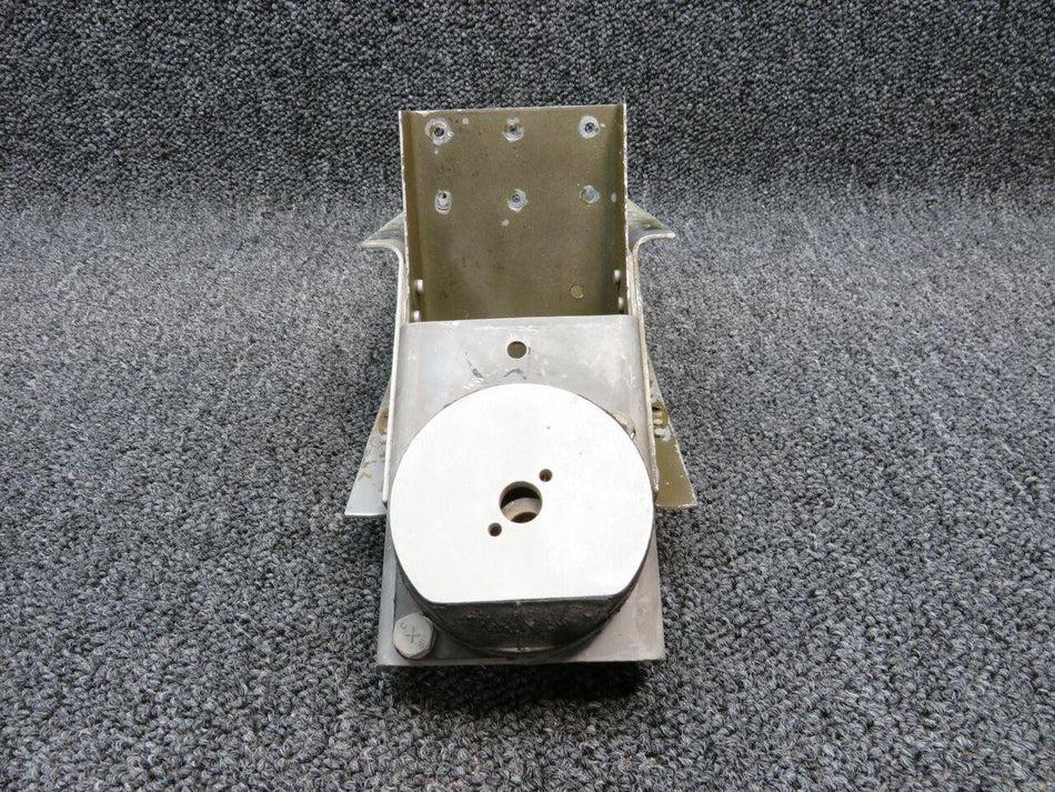 Cessna 1251014-8 Cessna 207 Engine Mount FWD RH