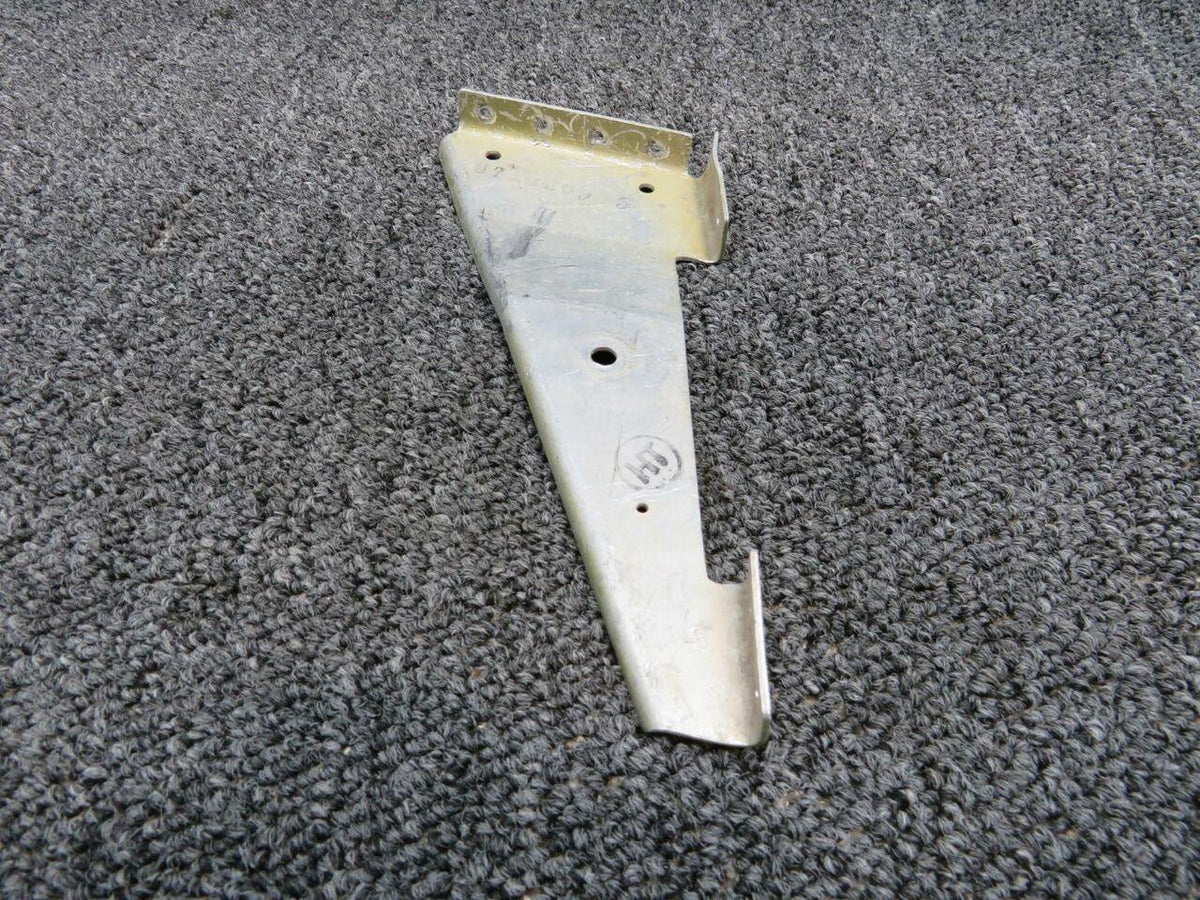 Cessna 0712309-5 Cessna 180H Tail Wheel Steering Bracket Inbd LH