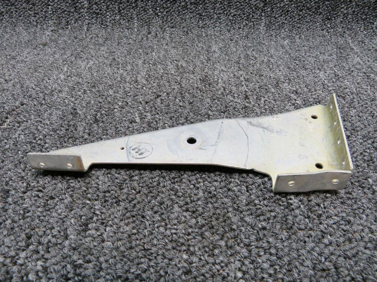 Cessna 0712309-5 Cessna 180H Tail Wheel Steering Bracket Inbd LH