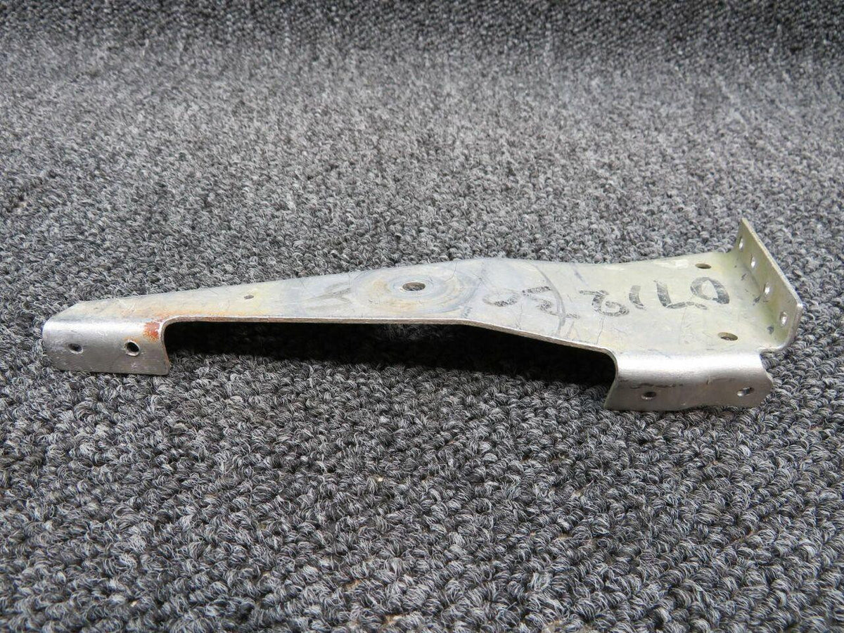 Cessna 0712309-8 Cessna 180H Tail Wheel Steering Bracket Outbd RH