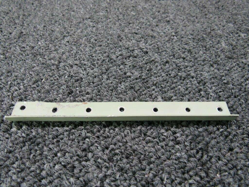 Cessna 07106329-2 Cessna 182T Stiffener RH
