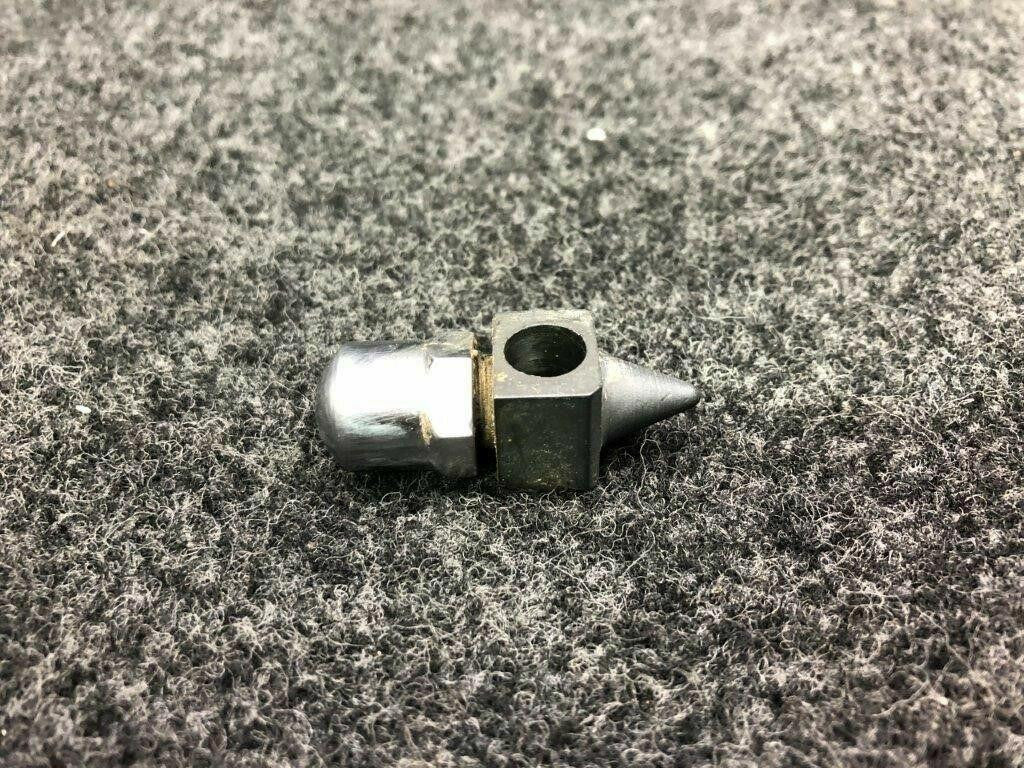 Cessna 1541006-2 / 1541006-1 Cessna 337 Pin and Base Main Gear Downlock