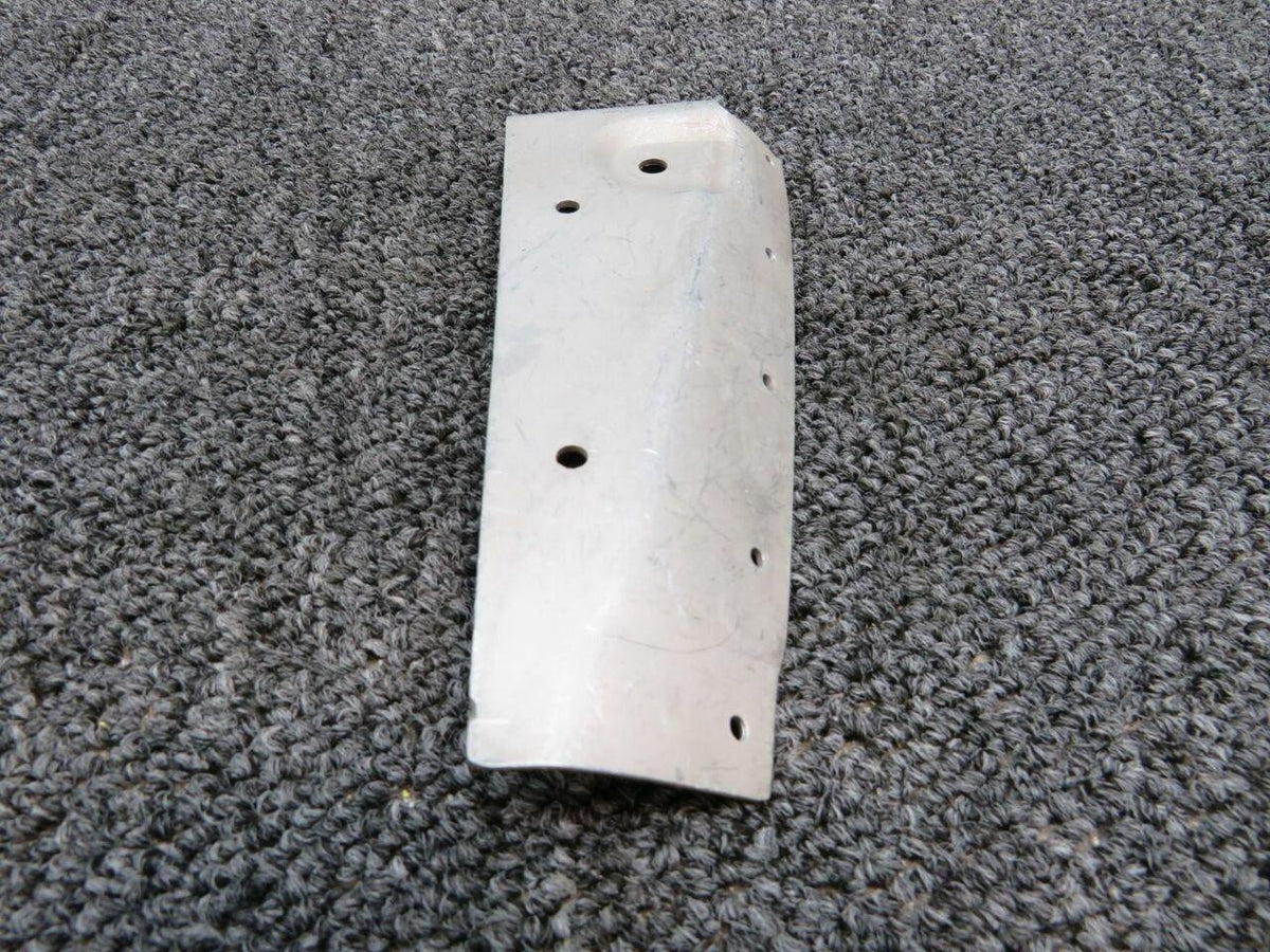 Cessna 0712301-2 Use 0712317-2 Cessna Actuator Bracket Hinge Outbd RH