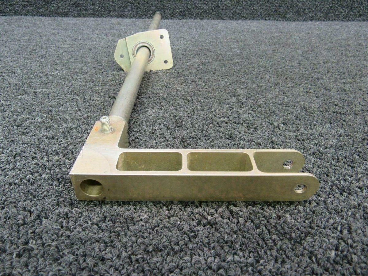 Cirrus 11168-002 / 11501-005 Cirrus SR20 Elevator Torque Tube LH W/ Bearing and Fitting