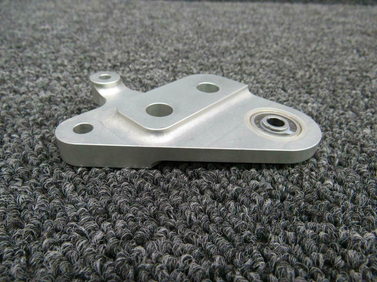 Cirrus 14908-001 Cirrus SR20 Aft Elevator Bellcrank Assy