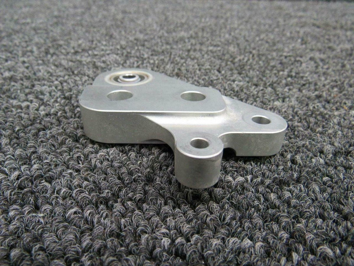 Cirrus 14908-001 Cirrus SR20 Aft Elevator Bellcrank Assy