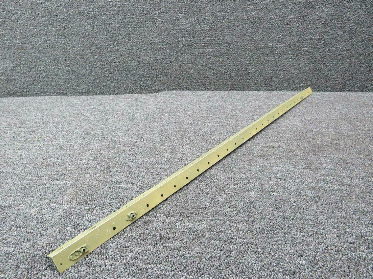 Cessna 2211051-1 Cessna R182 Support Angle Assembly