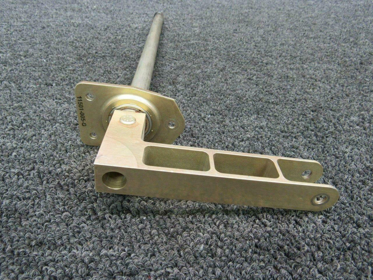 Cirrus 11169-002 / 11501-005 Cirrus SR20 Elevator Torque Tube RH W/ Bearing and Fitting