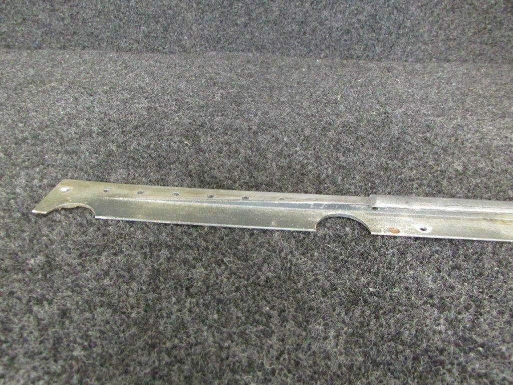 Cessna Cessna 182D Rail Front Seat Outbd RH P/N 0511293-4