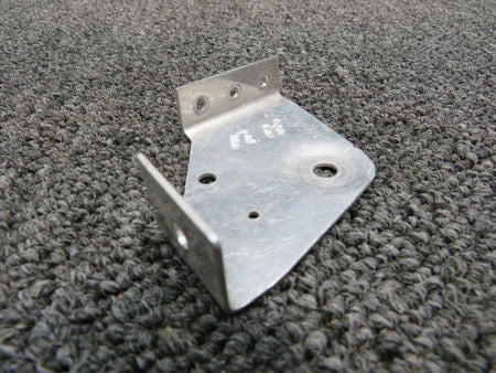 Cessna 2260116-2 Cessna R182 Bracket Pulley RH