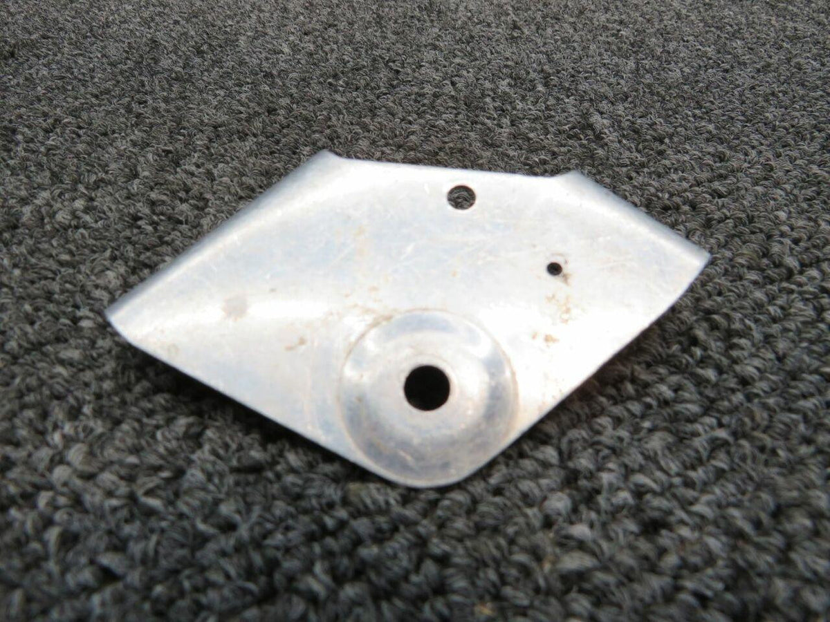Cessna 2260116-2 Cessna R182 Bracket Pulley RH