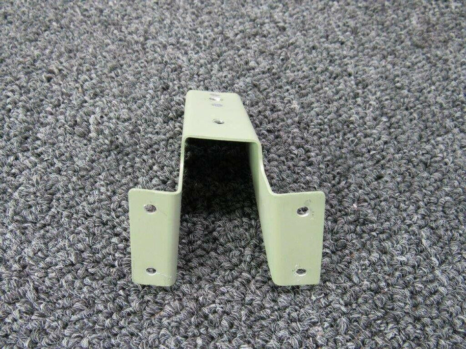 Cessna 2212010-2 Cessna 182T Bracket Assembly RH