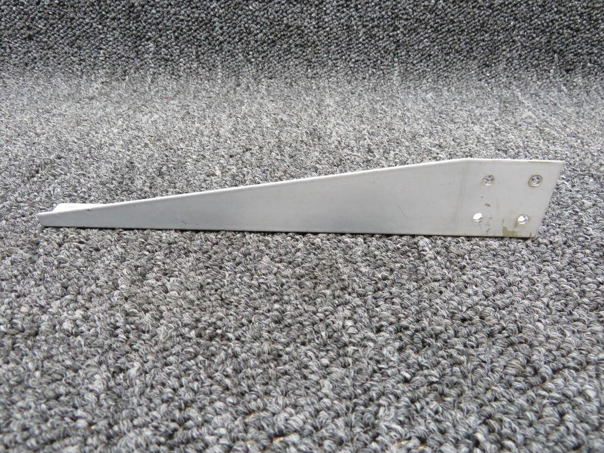 Cessna 1213082-8 Cessna 206H Support Angle Tunnel RH