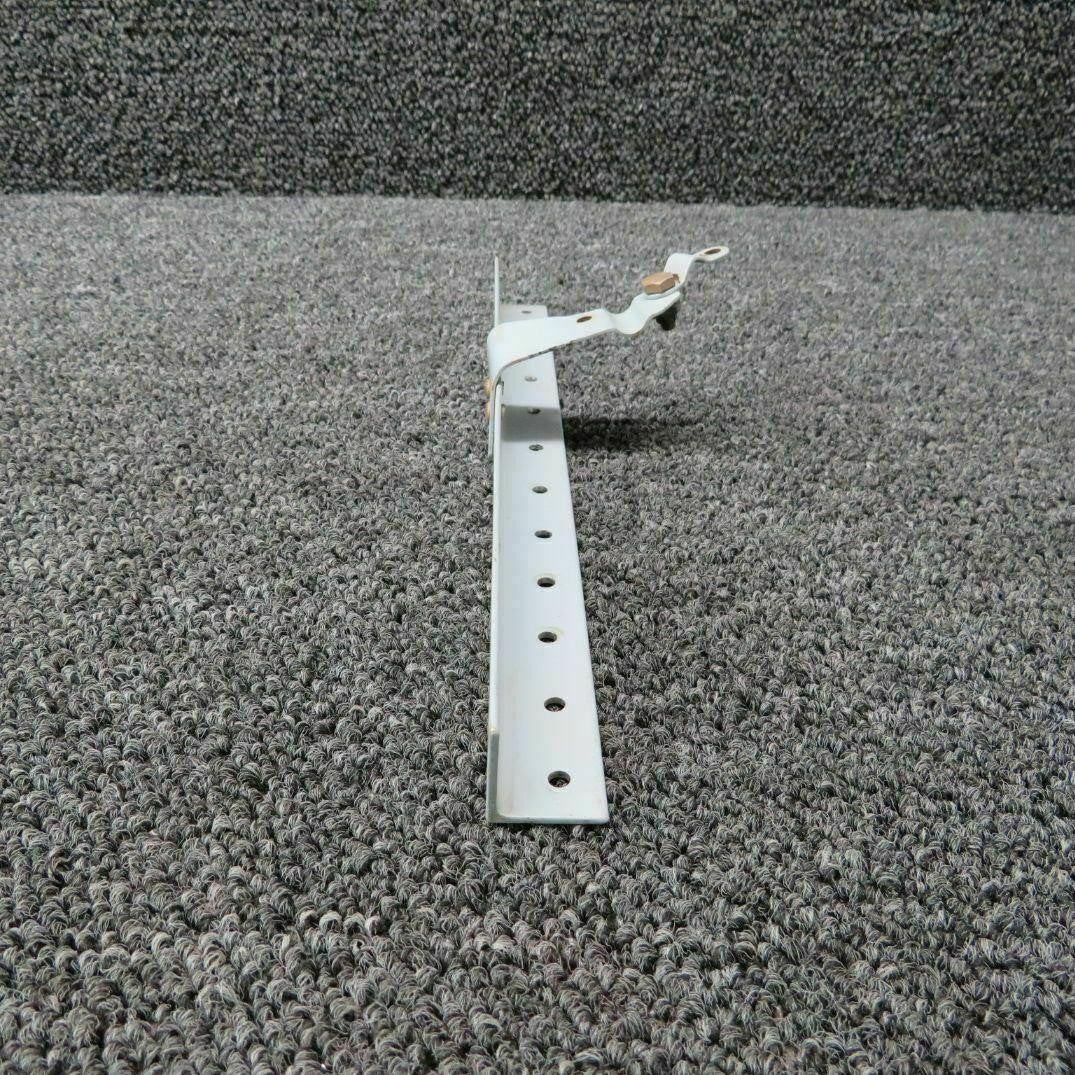 Cessna 1213082-9 Cessna 206H Angle Tunnel Pilots Side Fwd