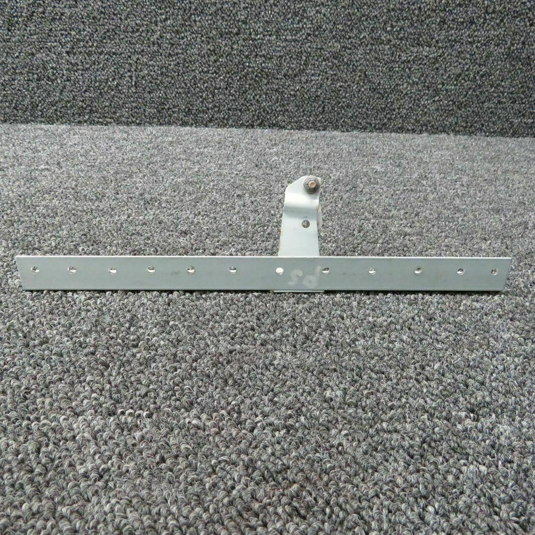 Cessna 1213082-9 Cessna 206H Angle Tunnel Pilots Side Fwd