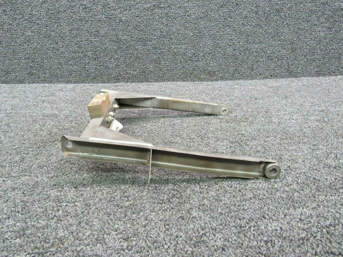 Rockwell 755017-1 Rockwell 112B Nose Gear Doors Bumper Stop Assy
