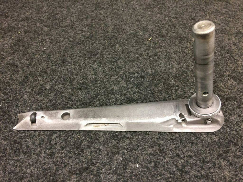 72754-003 Piper PA31T Handle Cargo Door Outside
