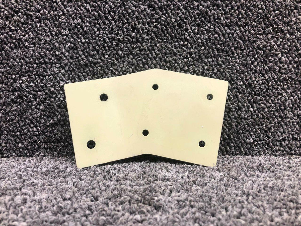 Cessna 0514232-2 Cessna 172S Seatbelt Restraint Attach Plate Assembly RH