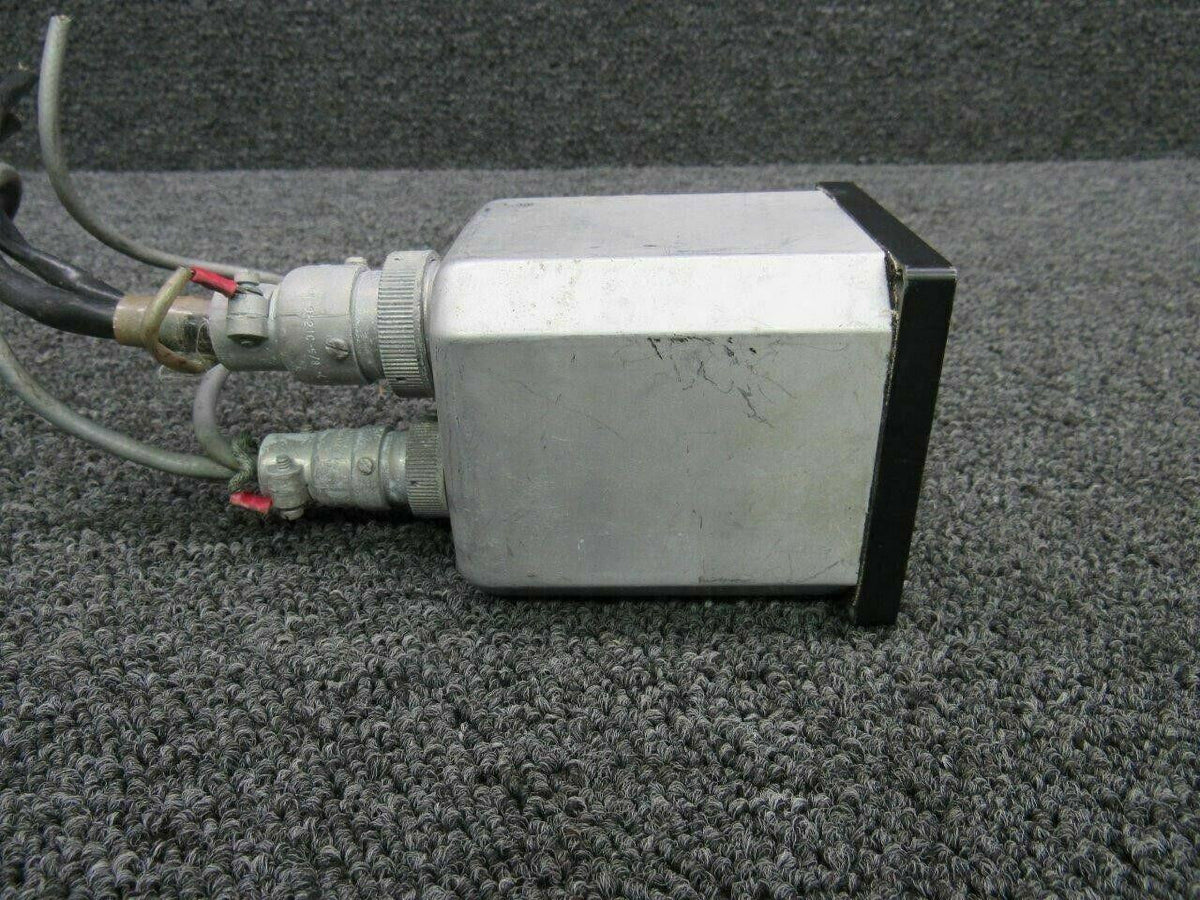 Bendix 1U027-01 M/N 551A Bendix Servo Amp Indicator CORE Volts 28