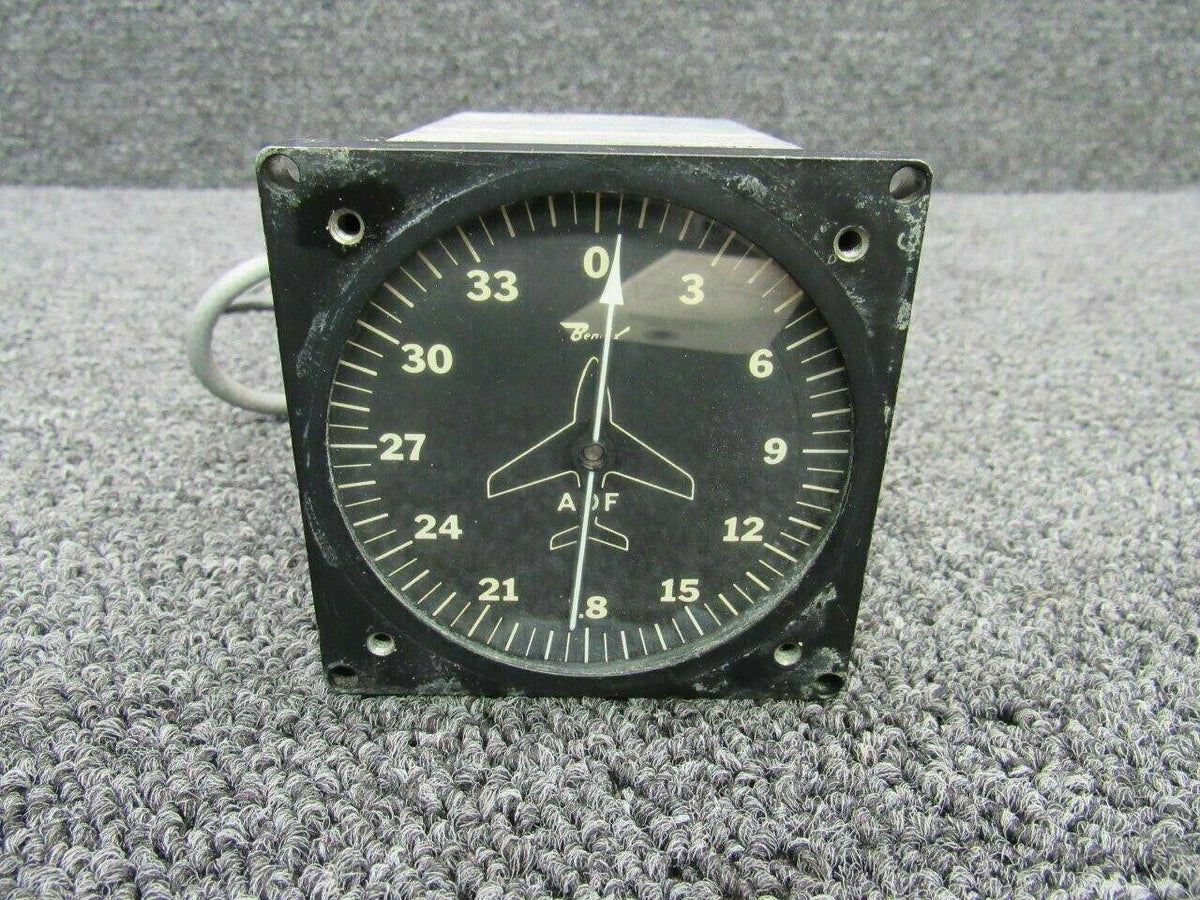 Bendix 1U027-01 M/N 551A Bendix Servo Amp Indicator CORE Volts 28