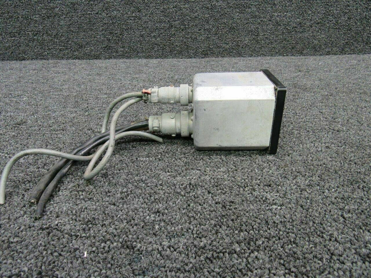 Bendix 1U027-01 M/N 551A Bendix Servo Amp Indicator CORE Volts 28