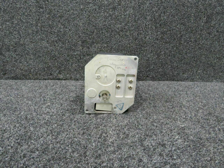 King Radio 065-0039-03 King Radio KSA-373 Trim Servo 28 Volt W/ 8130-3 C20