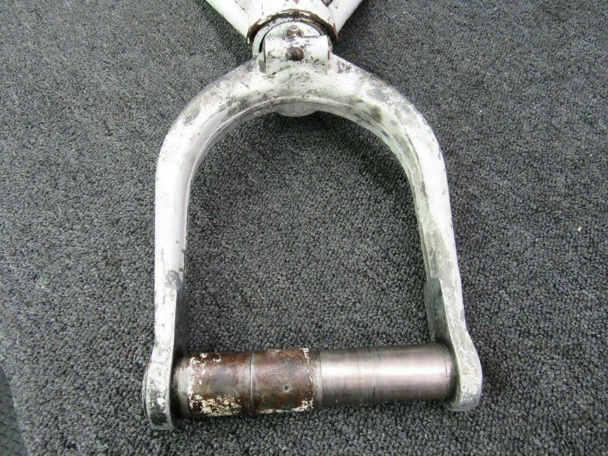 Piper 95713-002 Piper PA34-200 Nose Gear Assy SPF