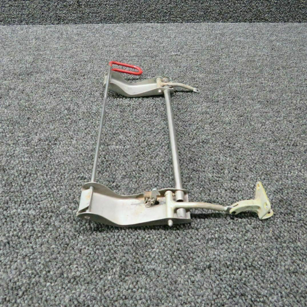 Beechcraft 35-410291-631 Use 002-430055-1 Beech E-55 Rear Window Latch Assy LH