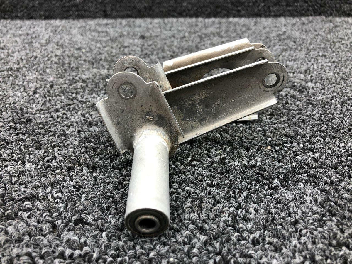 Cessna 0862100-11 Cessna 320 Flap Bellcrank Inboard LH BD