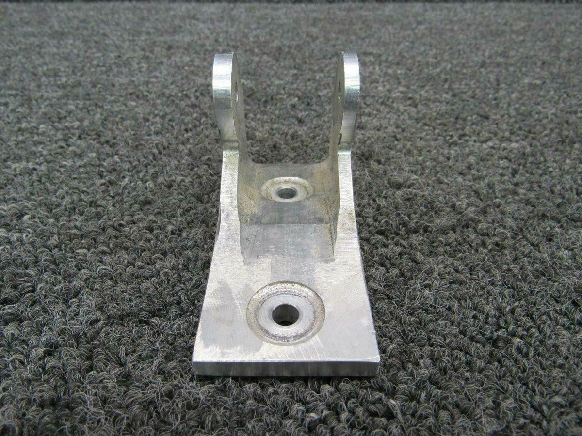 Piper 84737-002 Piper PA46-350P Fitting Gas Spring Attach
