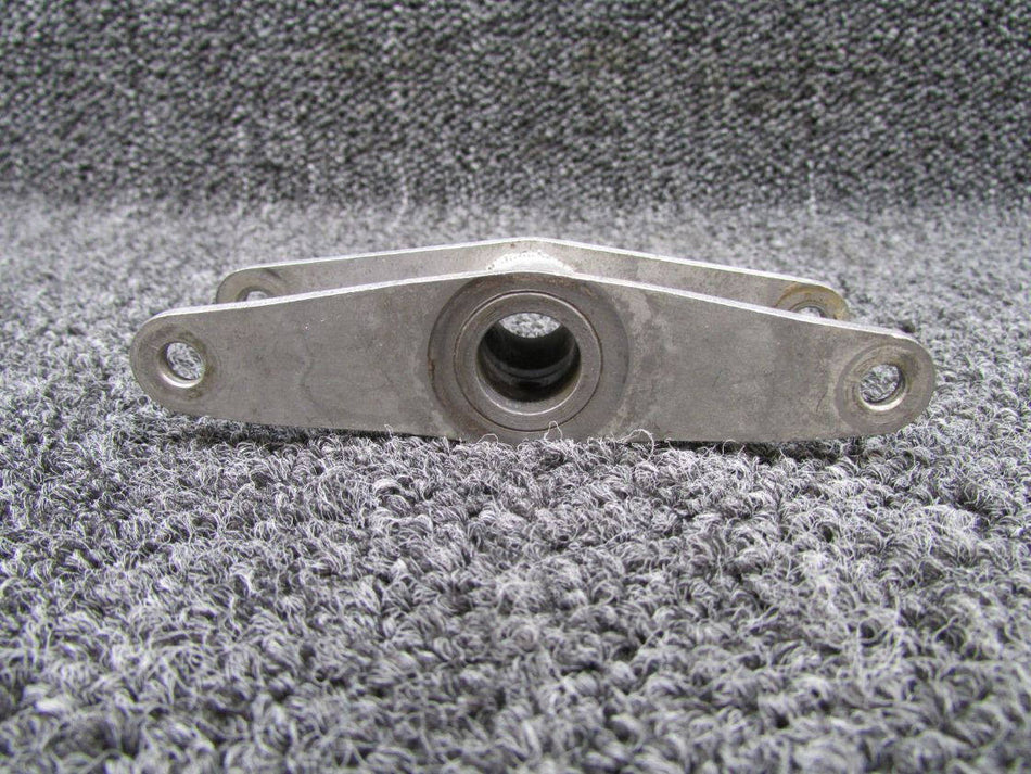 Piper PA31T Bellcrank Door Latch Middle