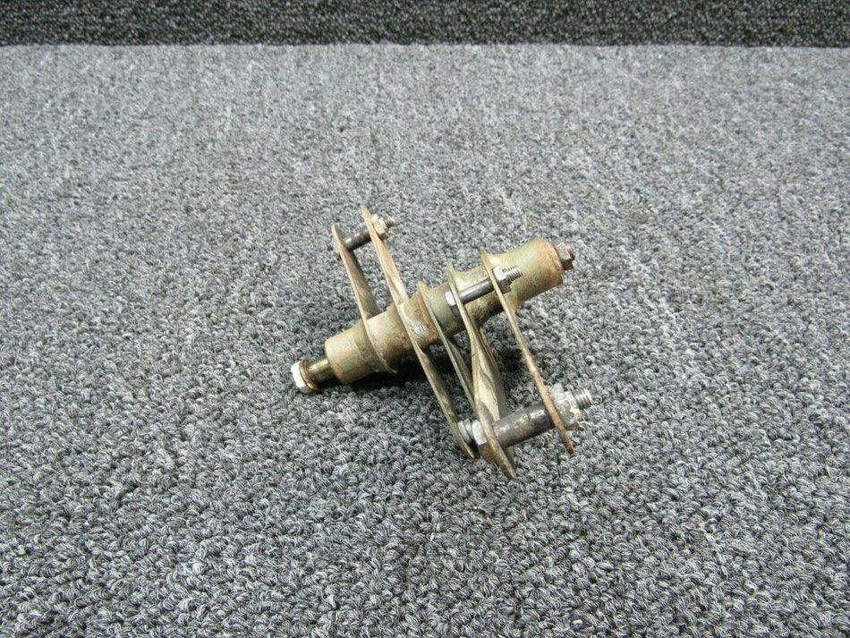 Cessna 0760703-1 USE 0760703-5 Cessna 182L Aileron Bellcrank W/ Autopilot Arm LH