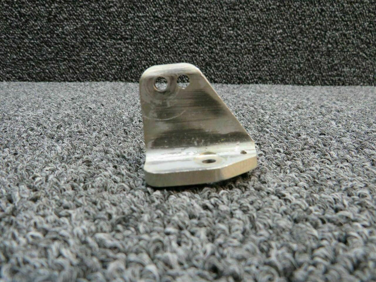 Piper 21324-000 Piper PA24-250 Bracket Nose Gear