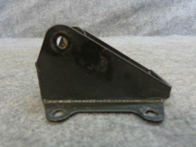 Diamond Diamond DA20-C1 Bracket Support Bellcrank Elevator P/N 20-5530-00-01
