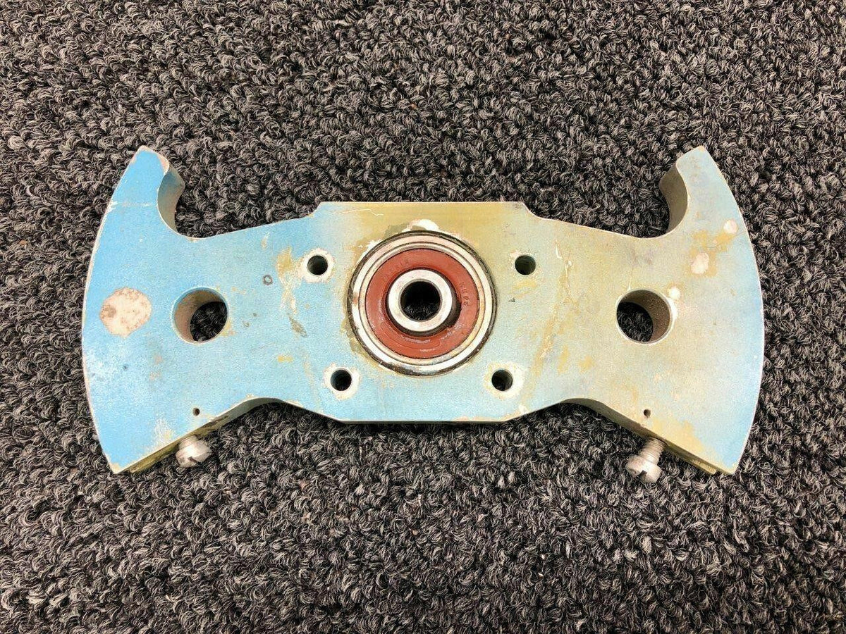 Beechcraft 002-524026-7 Beech B58 Bellcrank Rudder Horn