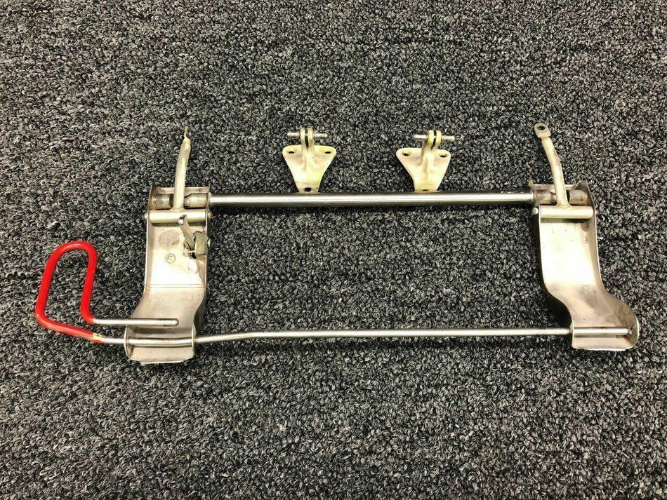 35-410291-644 / 35-415312-4 Beech B58 Latch Assy Rear Window RH W/ Handle BAS Part Sales | Airplane Parts