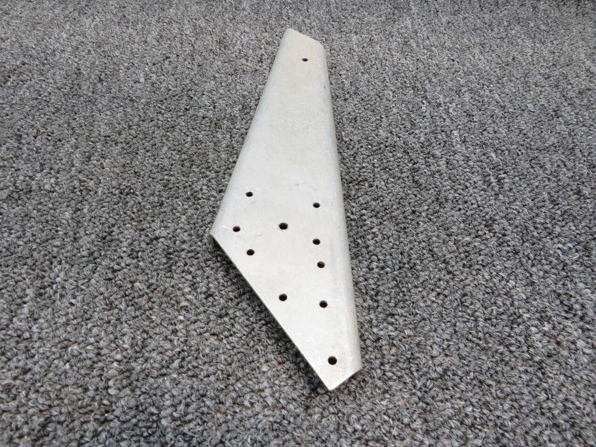 Cessna 1213433-48 Cessna T210M Bracket Support LH Fwd