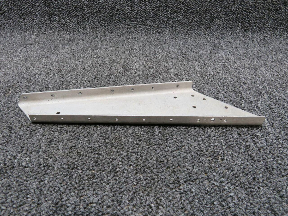 Cessna 1213433-48 Cessna T210M Bracket Support LH Fwd