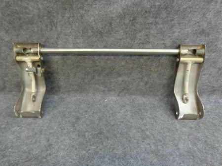 Beechcraft Beech A36 Latch Assy Window RH P/N 002-430055-22