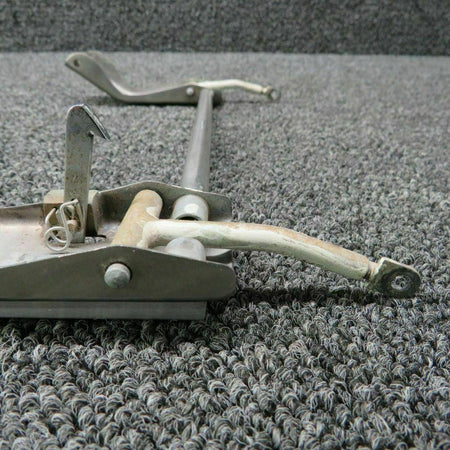 Beechcraft Beech A36 Latch Assy Window LH P/N 002-430055-31