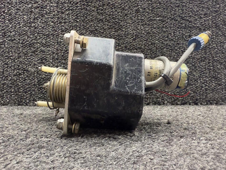 1C750-1-668P Edo-Aire Pitch Servo with Bracket